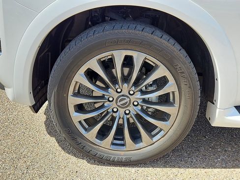 Used 2023 Nissan Armada Platinum w/ Captain's Chairs Package image 5