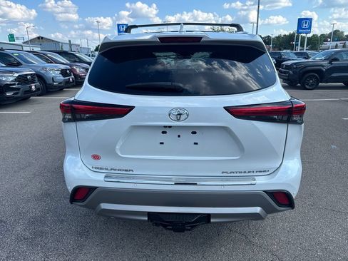 Used 2023 Toyota Highlander Platinum AWD/4WD image 6
