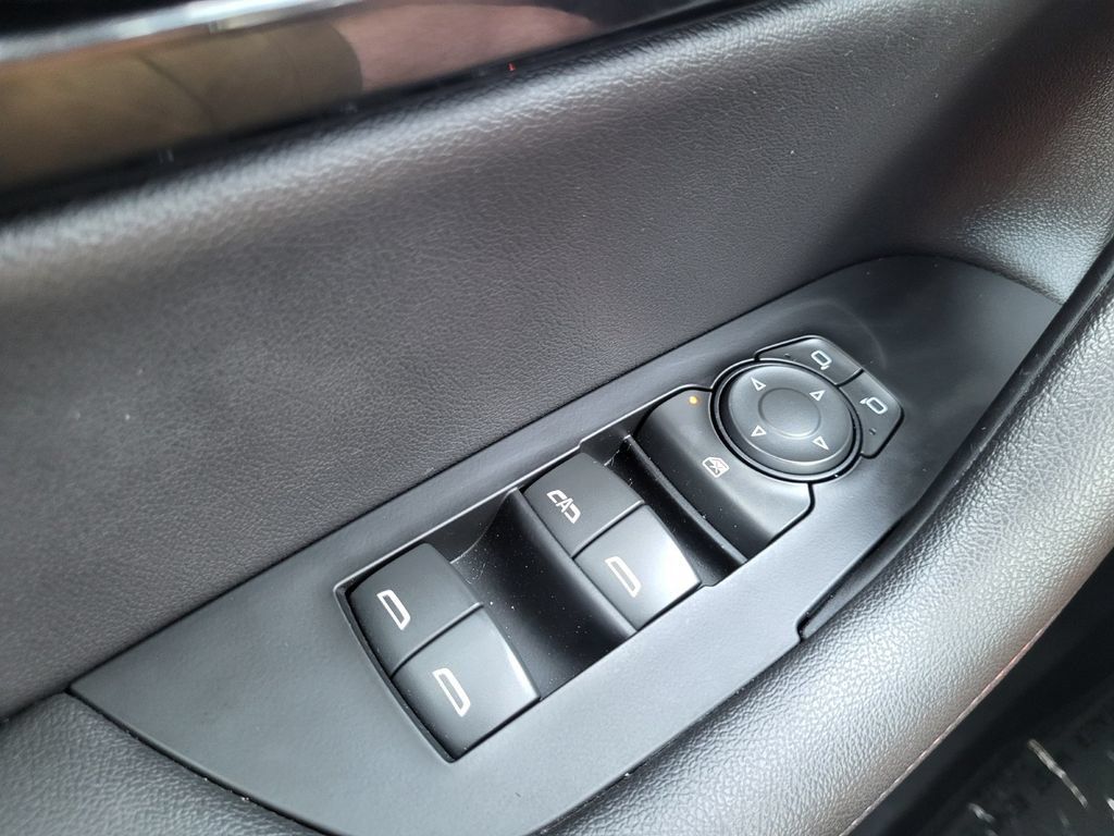 Used 2022 Chevrolet Blazer RS FWD image 24