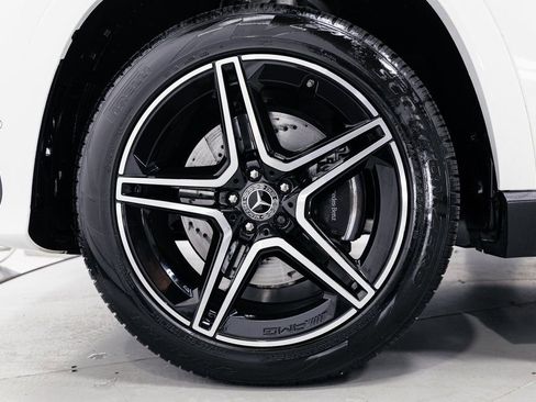 Certified 2026 Mercedes-Benz GLS 450 4MATIC image 40