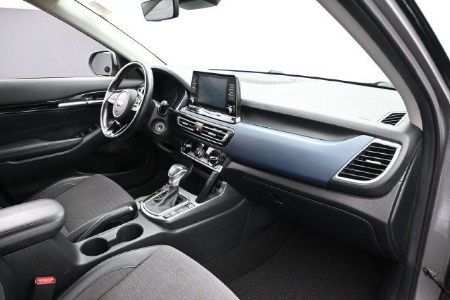 Used 2021 Kia Seltos S AWD/4WD image 29