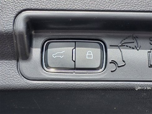 Certified 2025 Ford Explorer ST-Line image 35