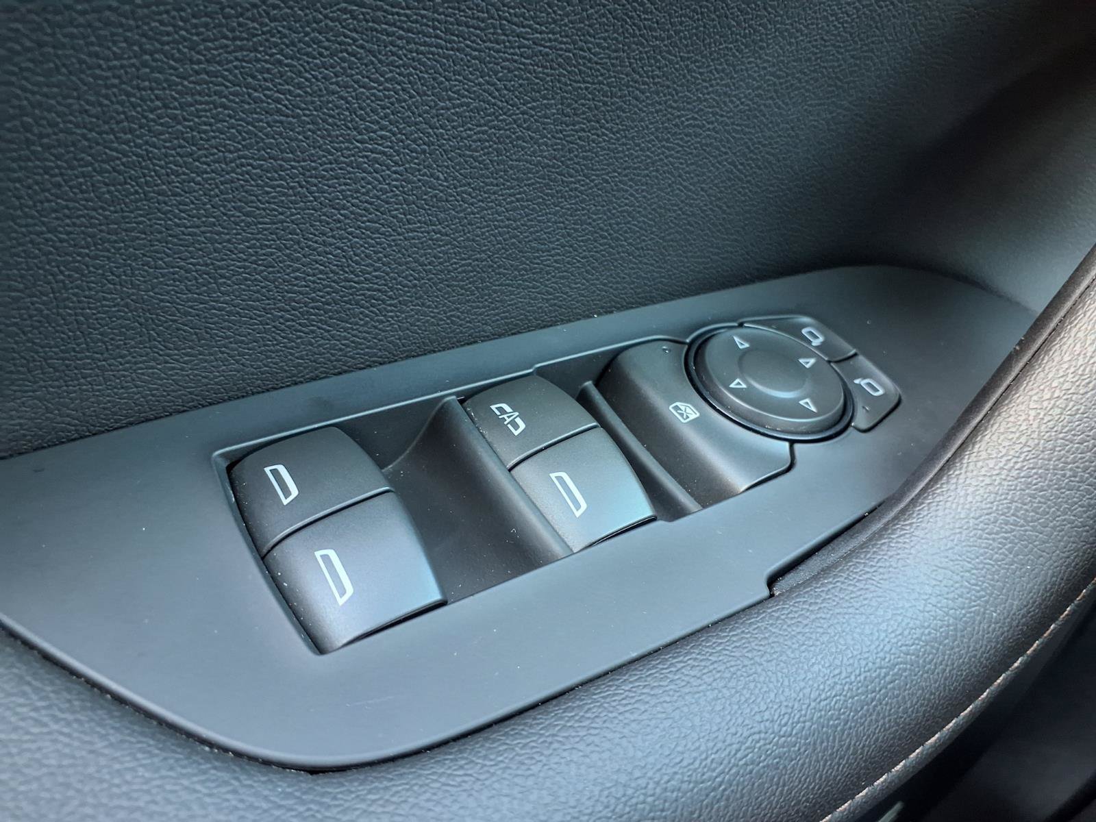 Used 2025 Chevrolet Blazer Premier w/ LPO, Floor Liner Package FWD image 23