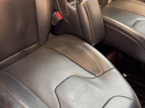 Used 2022 Jeep Compass Limited image 36