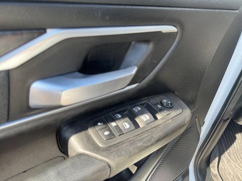 Used 2022 RAM 1500 Lone Star image 11
