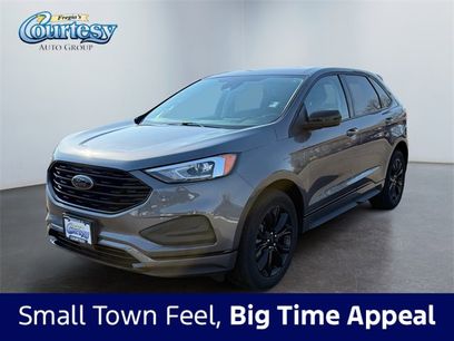 Used 2023 Ford Edge SE w/ Black Appearance Package