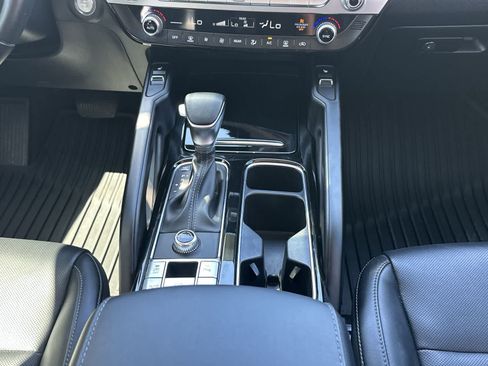 Used 2024 Kia Telluride S w/ S Sunroof Package FWD image 22