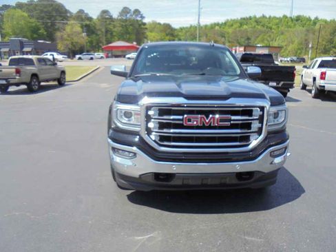 Used 2018 GMC Sierra 1500 SLT w/ SLT Premium Package image 3