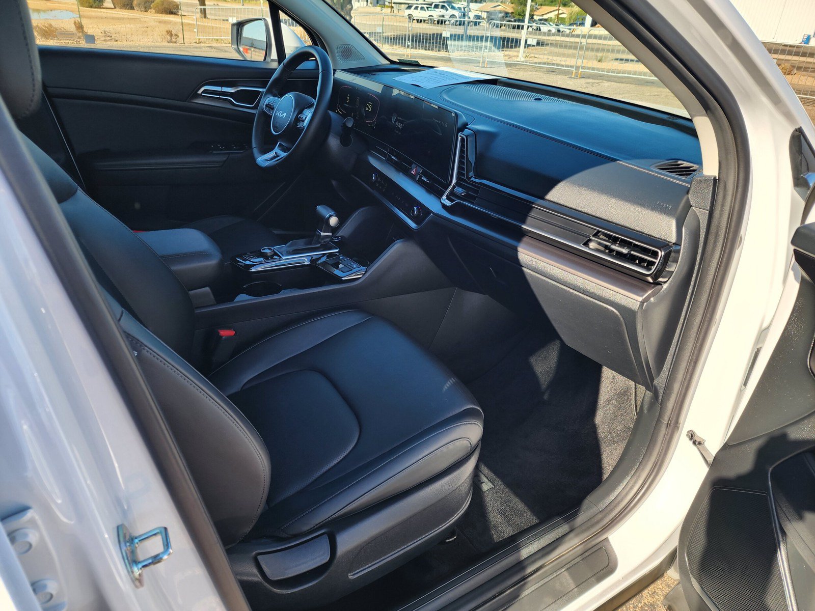 Used 2024 Kia Sportage EX FWD image 12