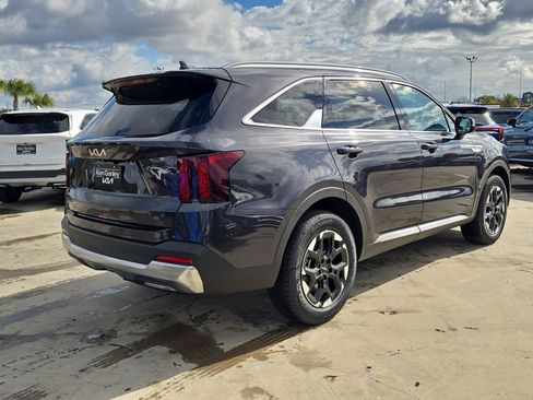 New 2026 Kia Sorento S image 8