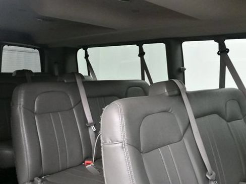 Used 2024 Chevrolet Express 3500 LS RWD image 10