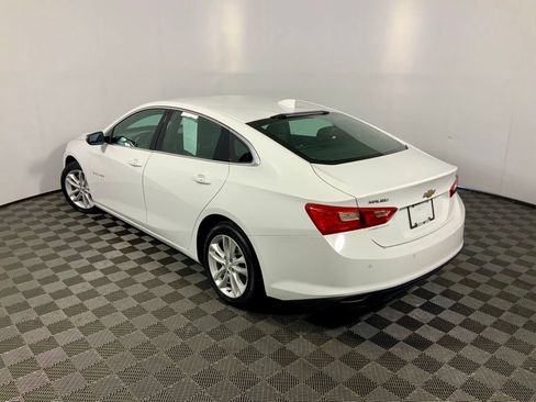 Used 2017 Chevrolet Malibu Hybrid w/ Leather Package FWD image 12