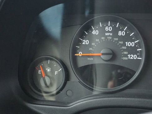 Used 2012 Jeep Patriot Latitude image 34