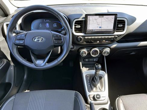 Used 2023 Hyundai Venue Limited w/ Cargo Package FWD image 13