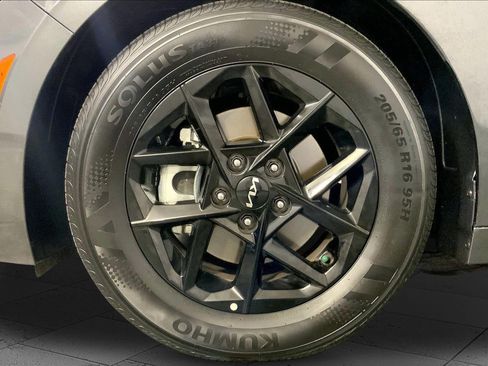 Certified 2025 Kia K5 LXS FWD image 9