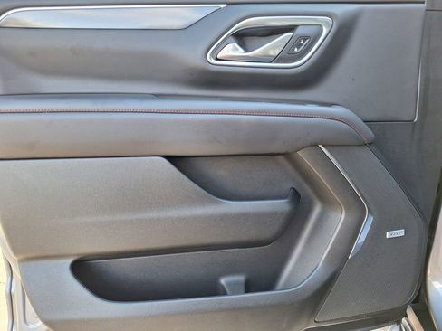 Used 2022 Chevrolet Tahoe RST w/ Sport Performance Package image 33