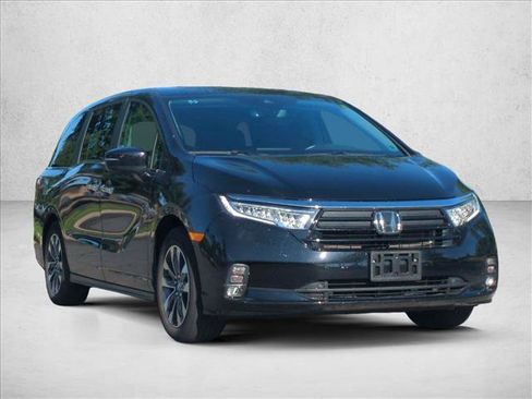 Used 2024 Honda Odyssey EX-L image 3