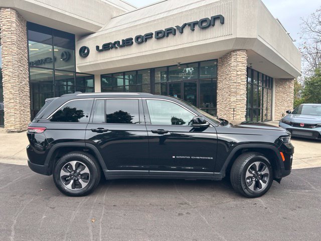 Used 2023 Jeep Grand Cherokee 4WD 4xe image 8