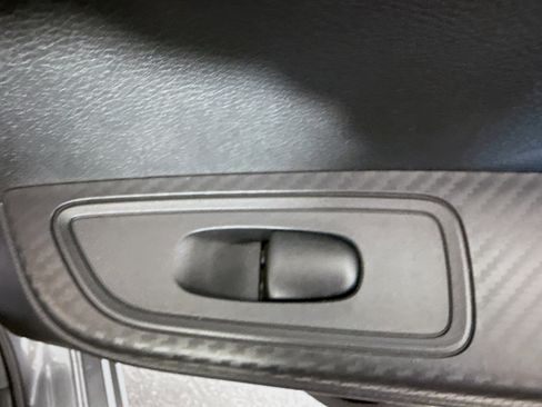 Used 2025 Nissan Versa SR w/ Trunk Package image 31