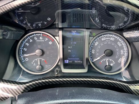 Used 2021 Toyota Tacoma TRD Sport w/ TRD Premium Sport Package AWD/4WD image 23