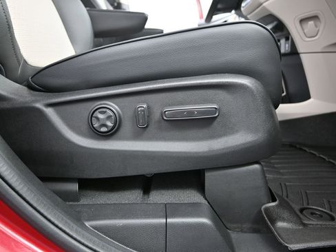 Used 2025 Honda Odyssey Elite image 54