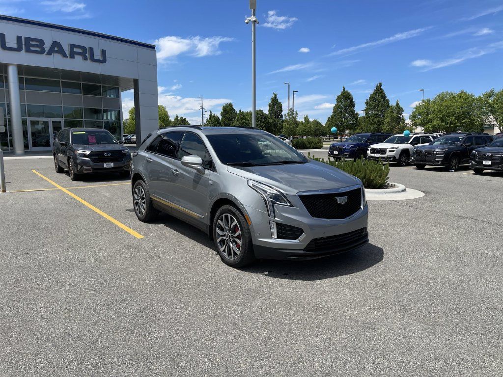 Used 2023 Cadillac XT5 Sportv w/ Technology Package AWD/4WD image 12