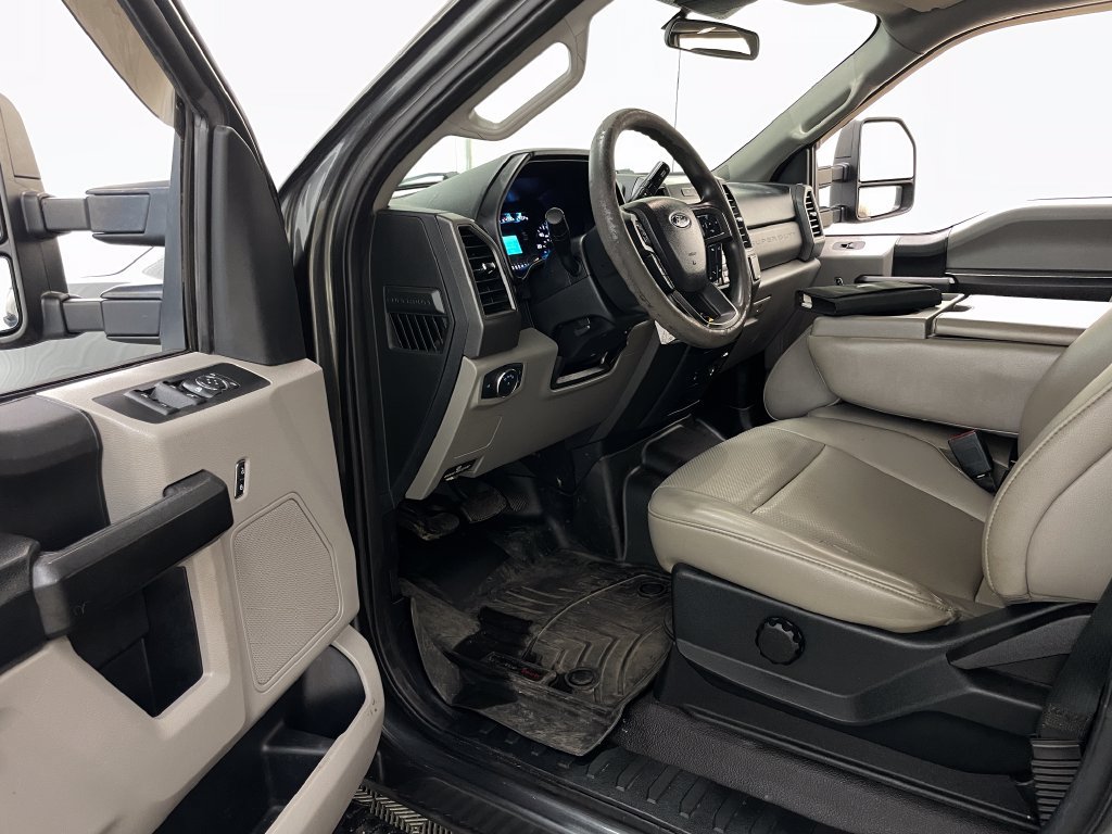 Used 2020 Ford F250 XL w/ Power Equipment Group RWD image 18