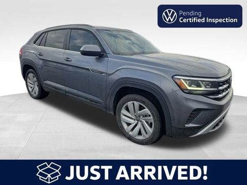 Used 2022 Volkswagen Atlas Cross Sport SE image 1