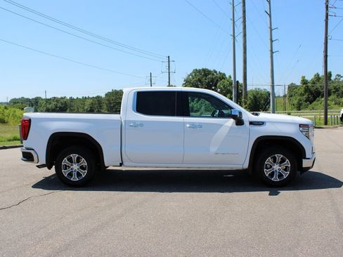 Used 2024 GMC Sierra 1500 SLT RWD image 17