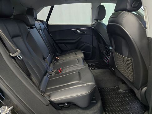 Used 2023 Audi Q8 Premium Plus image 25