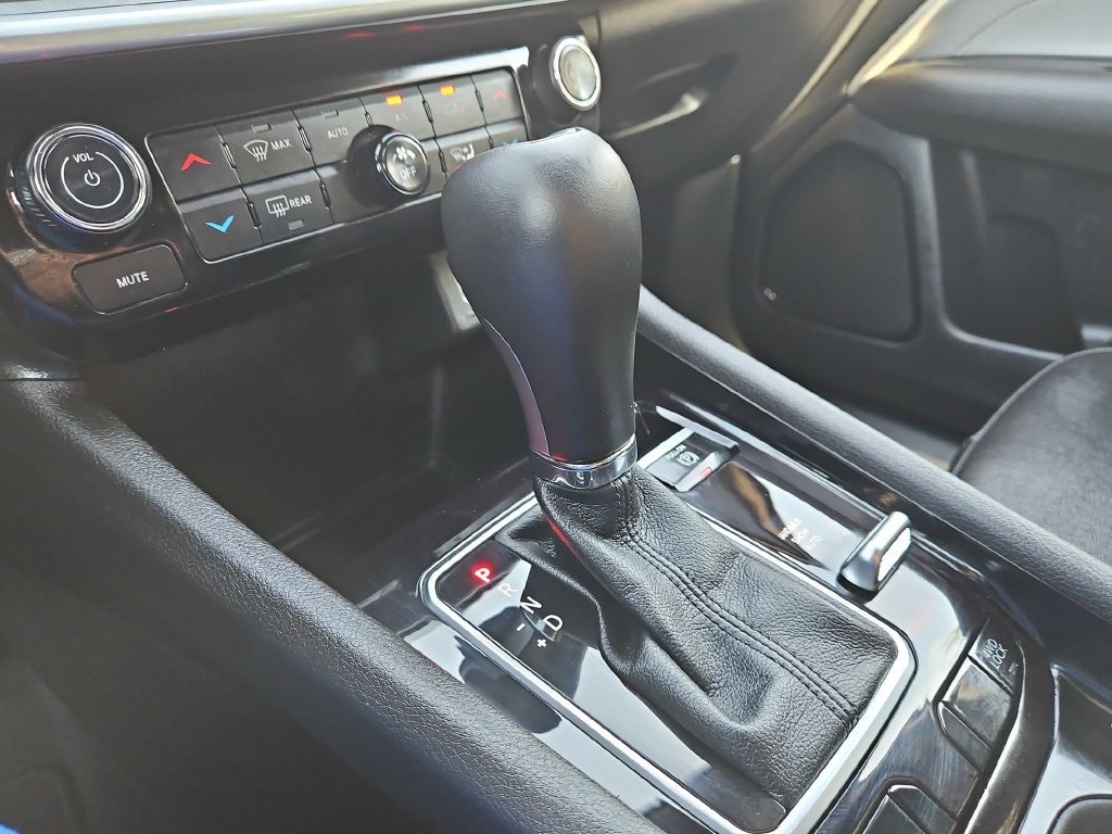 Used 2025 Jeep Compass Limited AWD/4WD image 20