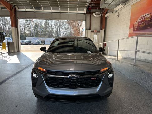 New 2026 Chevrolet Trax RS w/ Driver Confidence Package image 2