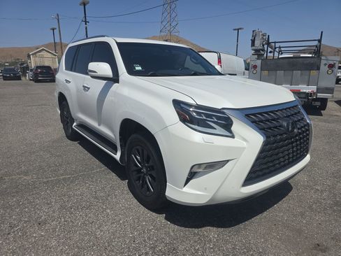 Used 2020 Lexus GX 460 Premium w/ Premium Package AWD/4WD image 4