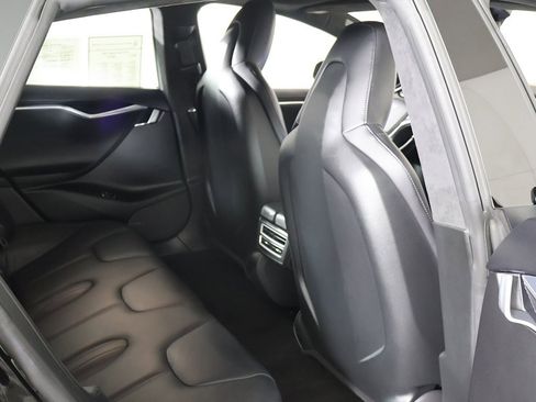 Used 2015 Tesla Model S 85D image 29