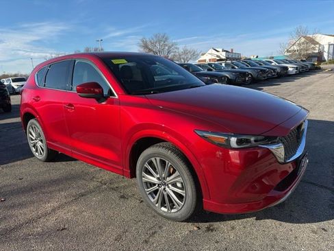 New 2025 MAZDA CX-5 Signature image 1