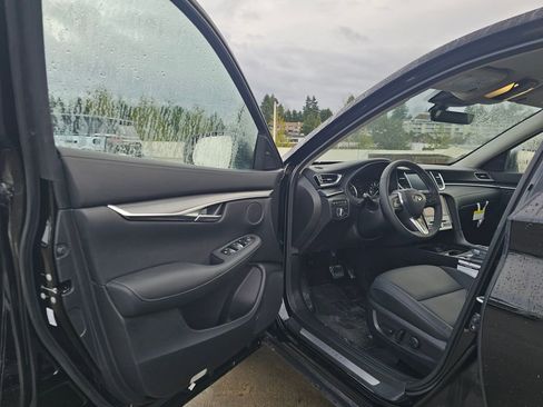New 2025 INFINITI QX50 Pure image 22