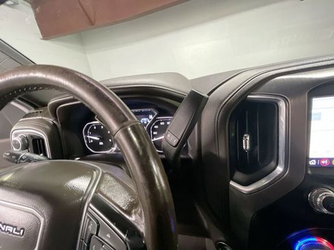 Used 2020 GMC Sierra 3500 Denali w/ Denali Ultimate Package image 16