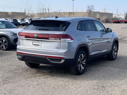 New 2026 Volkswagen Atlas Cross Sport SE AWD/4WD image 4