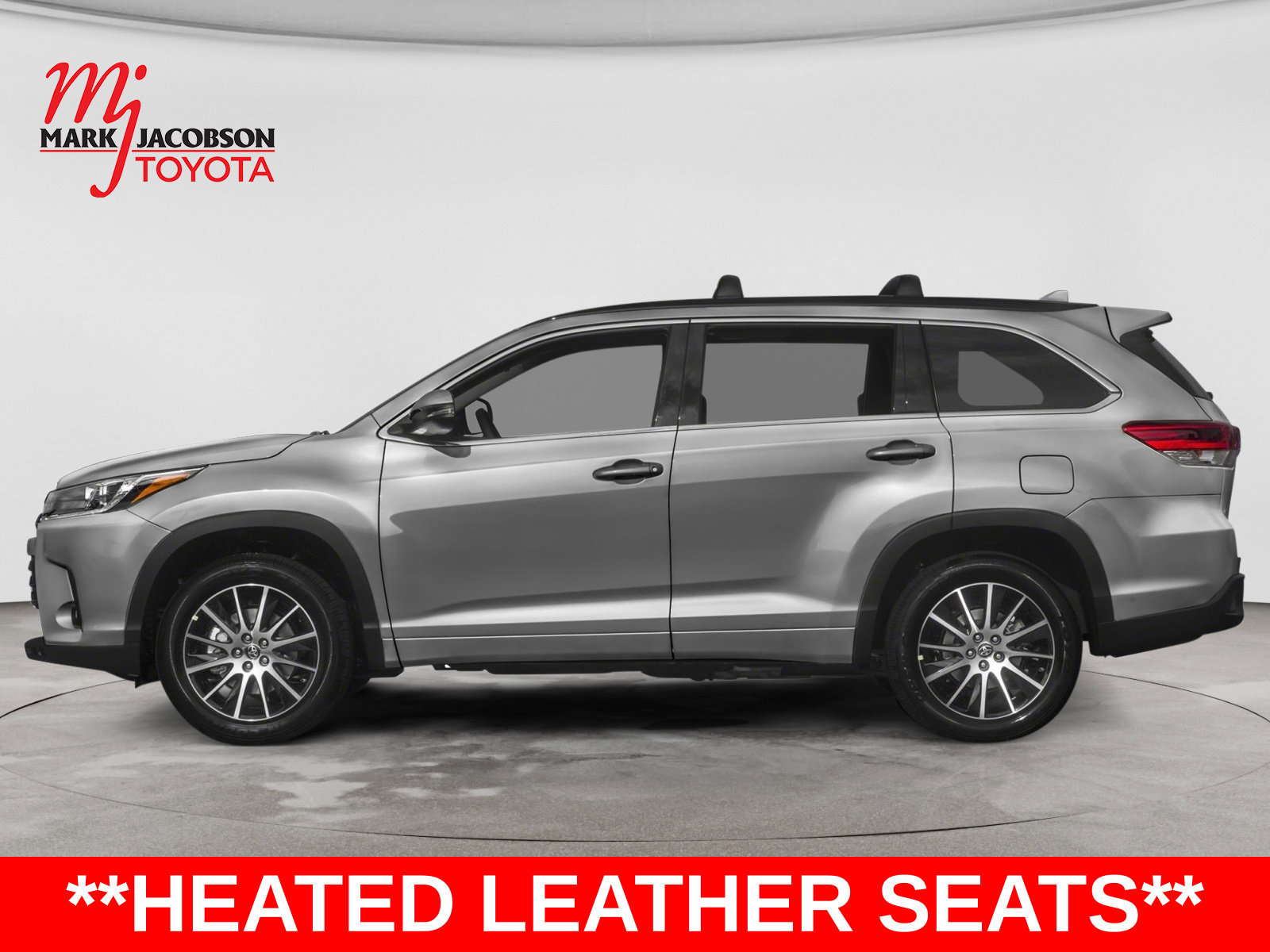 Used 2018 Toyota Highlander XLE w/ Carpet Mat Package (TMS) AWD/4WD image 4