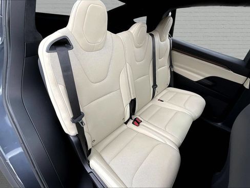 Used 2023 Tesla Model X AWD/4WD image 16