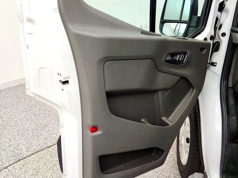 Used 2025 Ford Transit 250 Low Roof w/ Exterior Upgrade Package RWD image 10