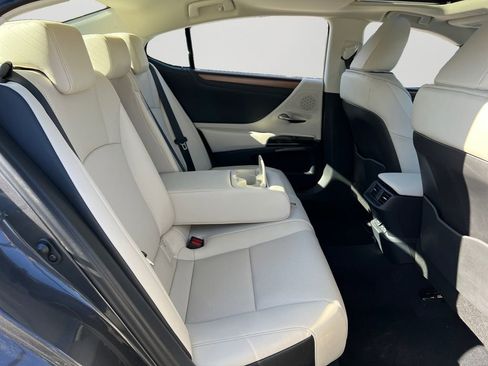 New 2025 Lexus ES 350 w/ Premium Package image 6