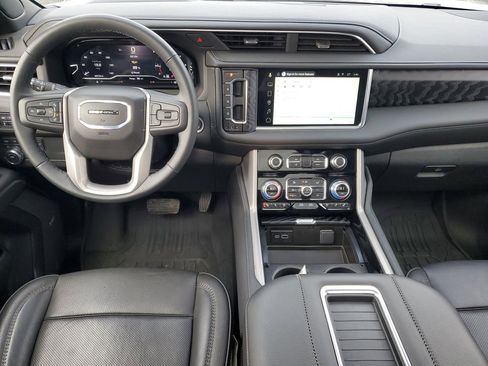Used 2024 GMC Yukon Denali image 28
