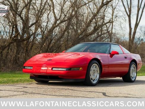 Used 1991 Chevrolet Corvette Coupe image 23