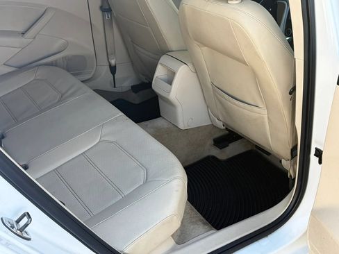 Used 2012 Volkswagen Passat TDI SE FWD image 15