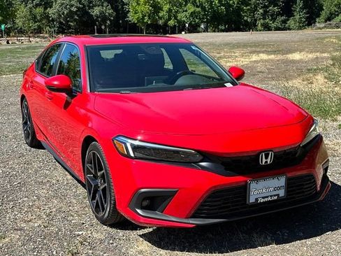 Used 2022 Honda Civic Sport Touring image 2