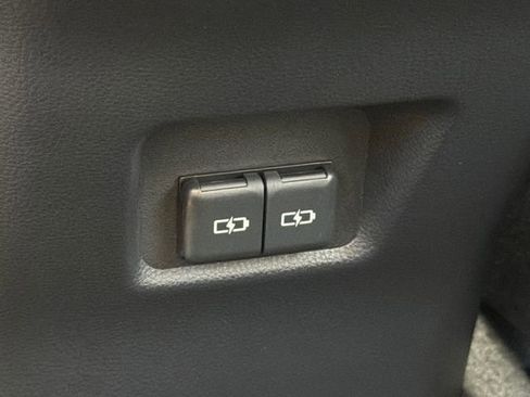 Used 2024 Toyota RAV4 Limited image 18