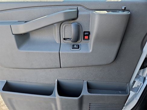 New 2025 Chevrolet Express 2500 Work Van w/ Driver Convenience Package image 8