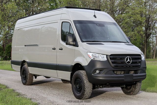 Used 2023 Mercedes-Benz Sprinter 2500 image 12