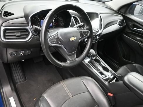 Used 2023 Chevrolet Equinox Premier FWD image 21